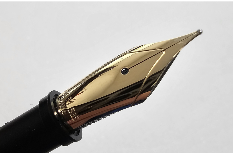 JoWo Gold 14k fountain pen nib with contour Design
